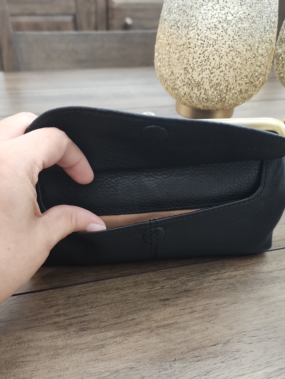 Hobo Classic Black Leather Double-Compartment Clutch with Gold Frame - Picture 3 of 15